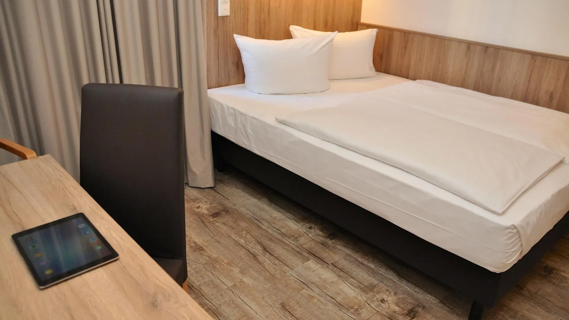 Hotel Perlach Allee By Blattl Munich
