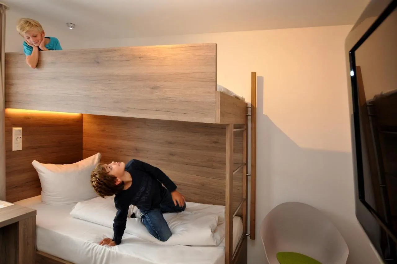 Hotel Perlach Allee By Blattl Munich
