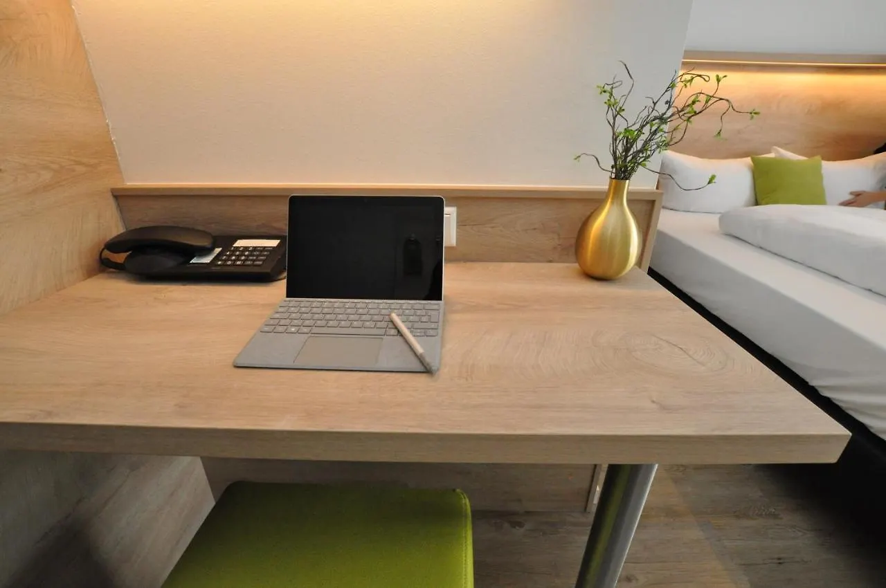 Hotel Perlach Allee By Blattl Munich
