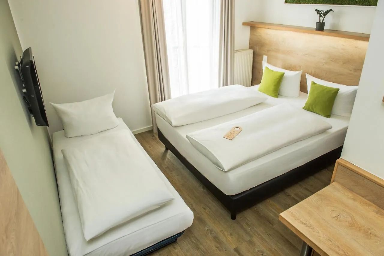 Hotel Perlach Allee By Blattl Munich