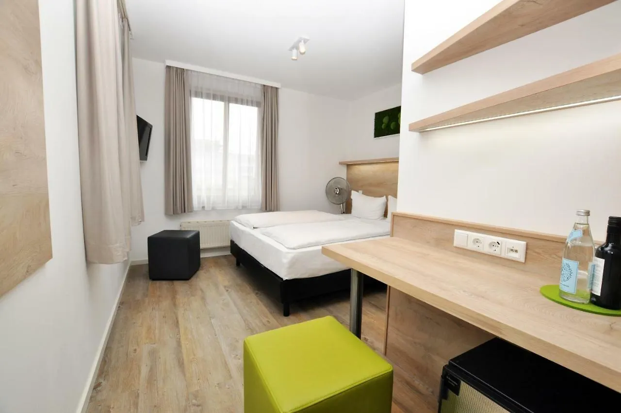 Hotel Perlach Allee By Blattl Munich 3*,